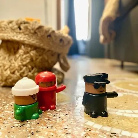 Happy Family Galata Генуя